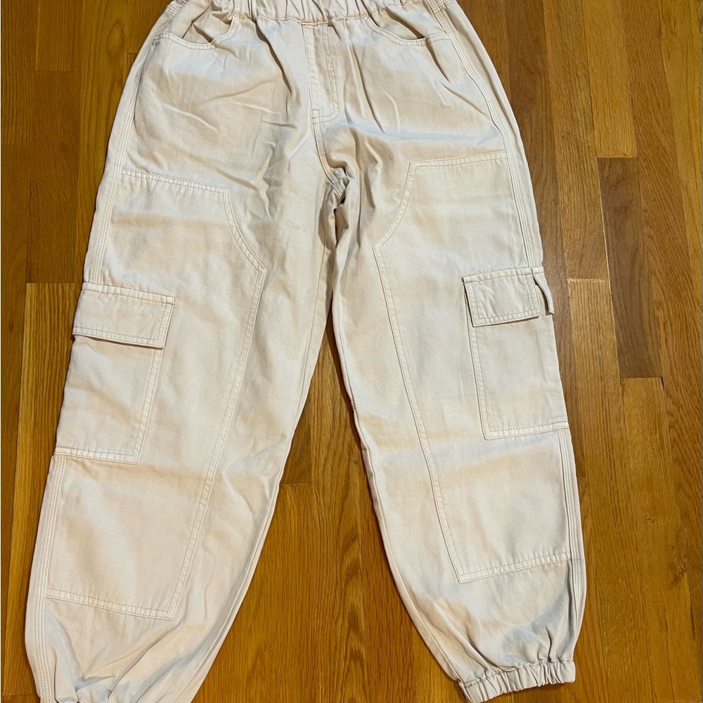 Forever 21 Cream Cargo Joggers